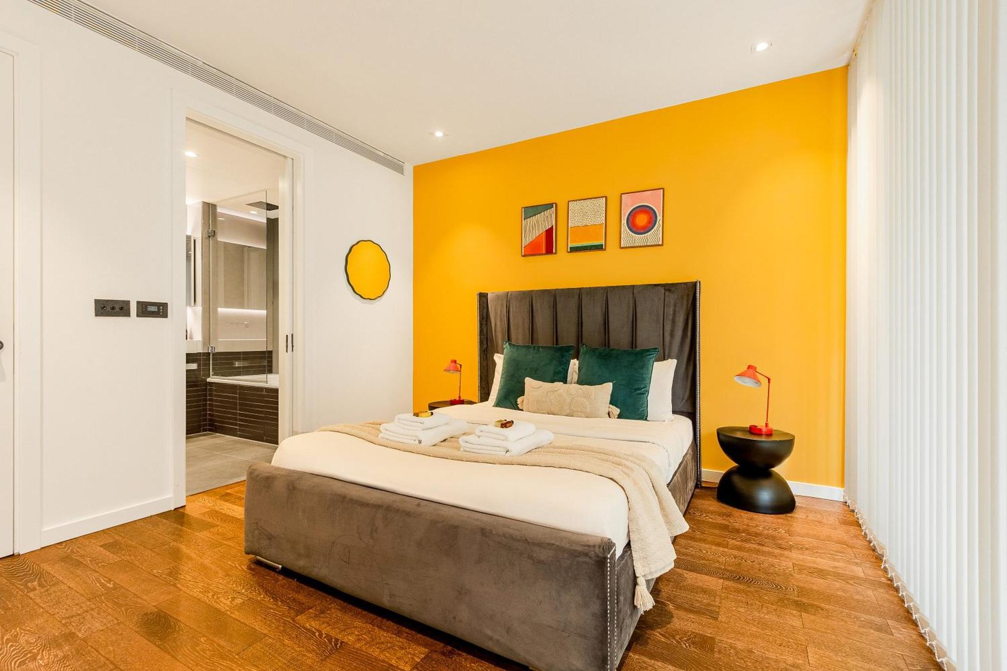 Radiant 2 Bdr With Balcony In Luxury Building Appartamento