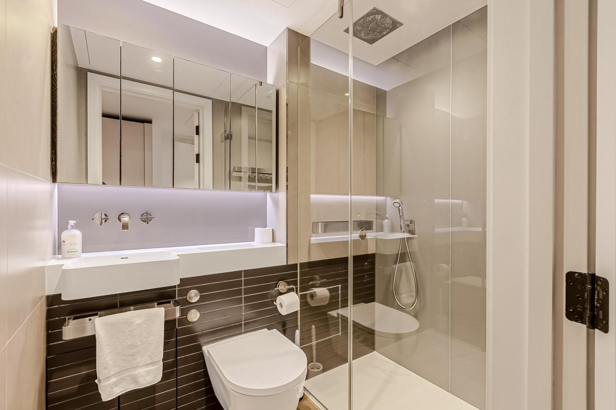 Appartamento Radiant 2 Bdr With Balcony In Luxury Building *