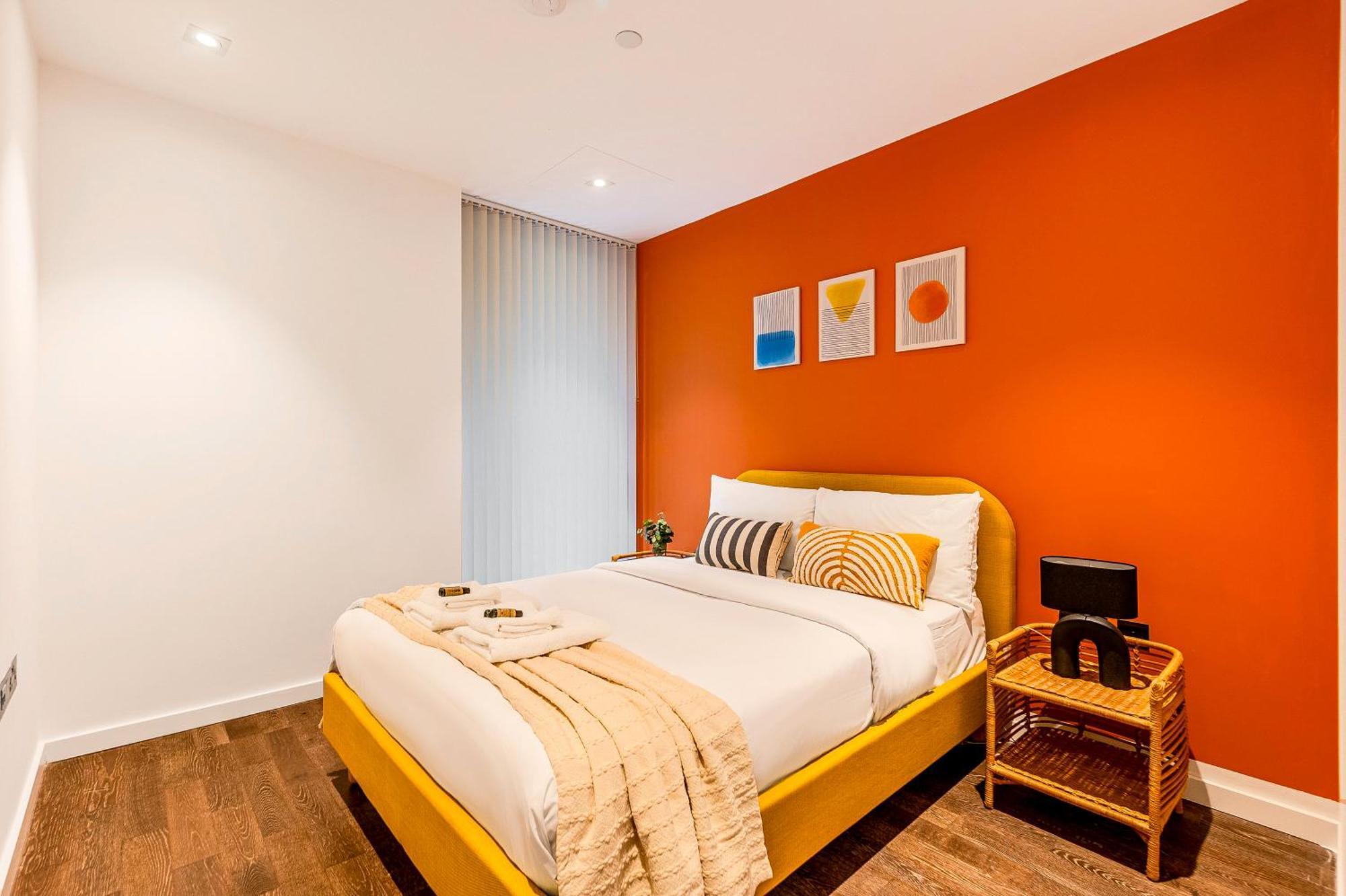 Radiant 2 Bdr With Balcony In Luxury Building Appartamento Londra